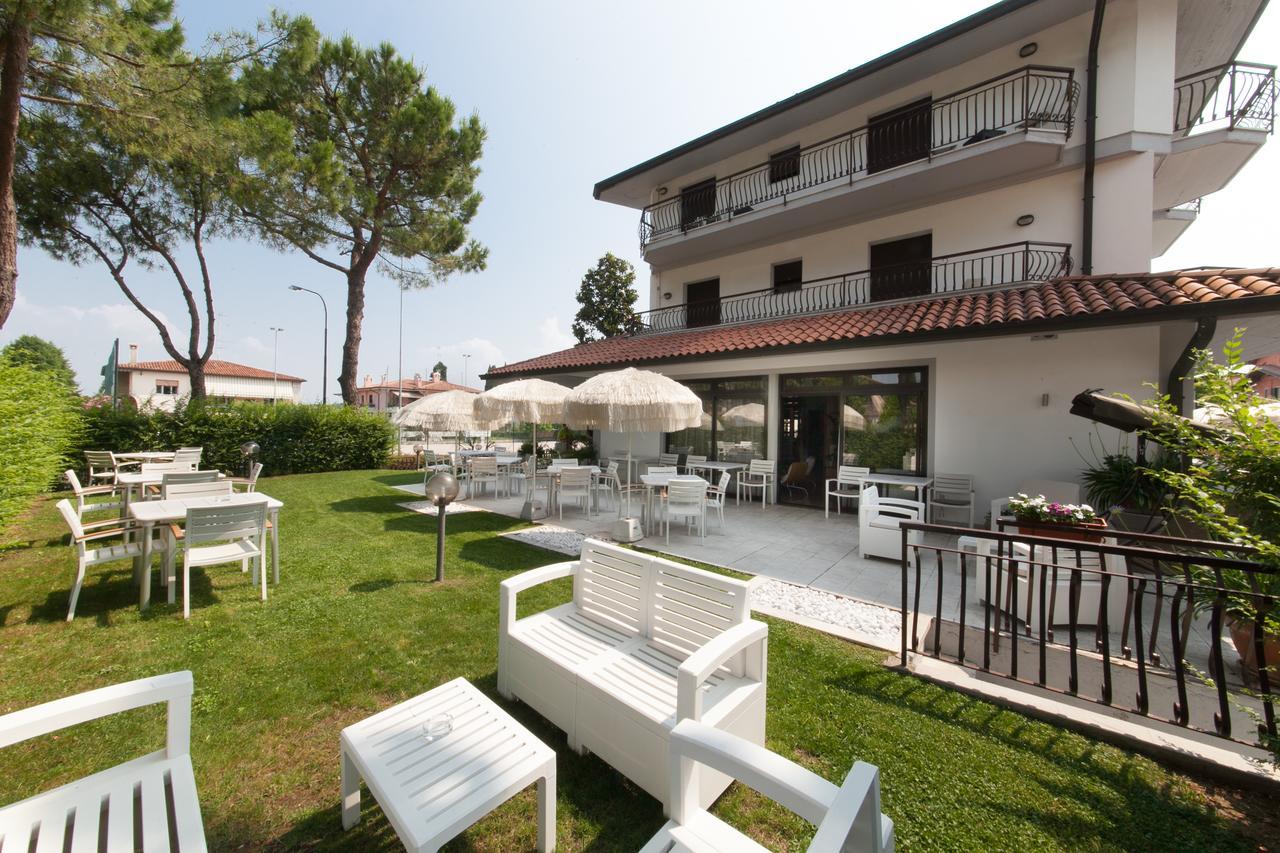 Hotel International Sirmione Eksteriør bilde